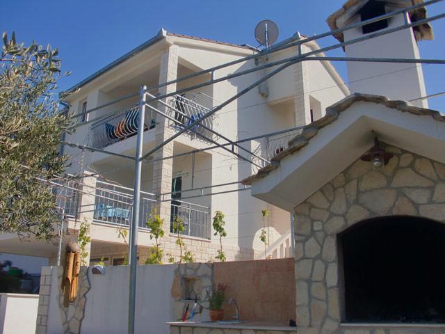 Apartment Marina Слатине Экстерьер фото