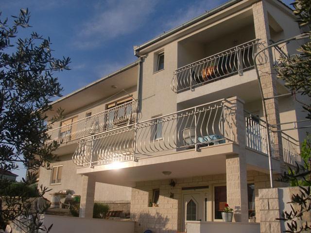 Apartment Marina Слатине Экстерьер фото