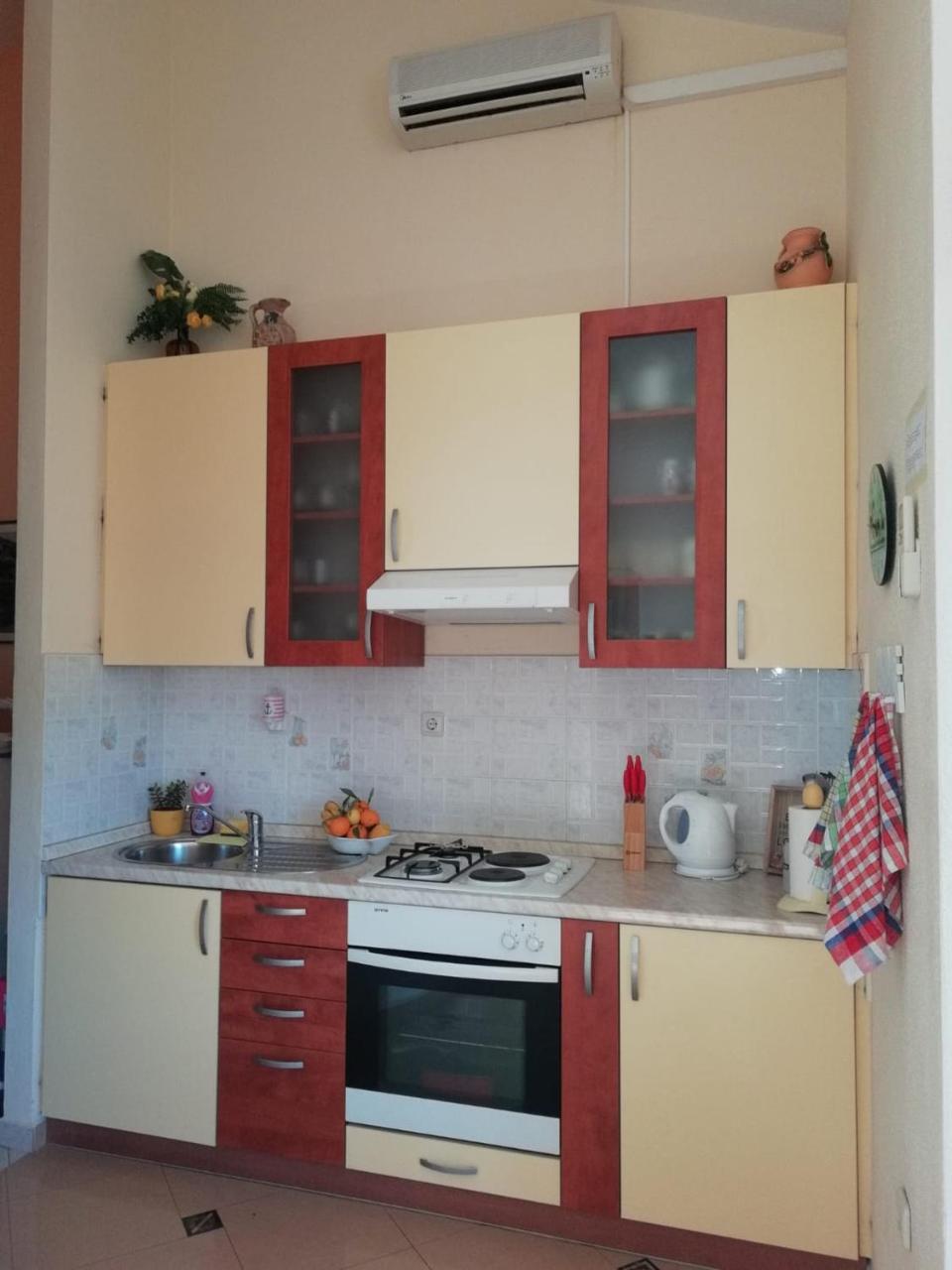 Apartment Marina Слатине Экстерьер фото